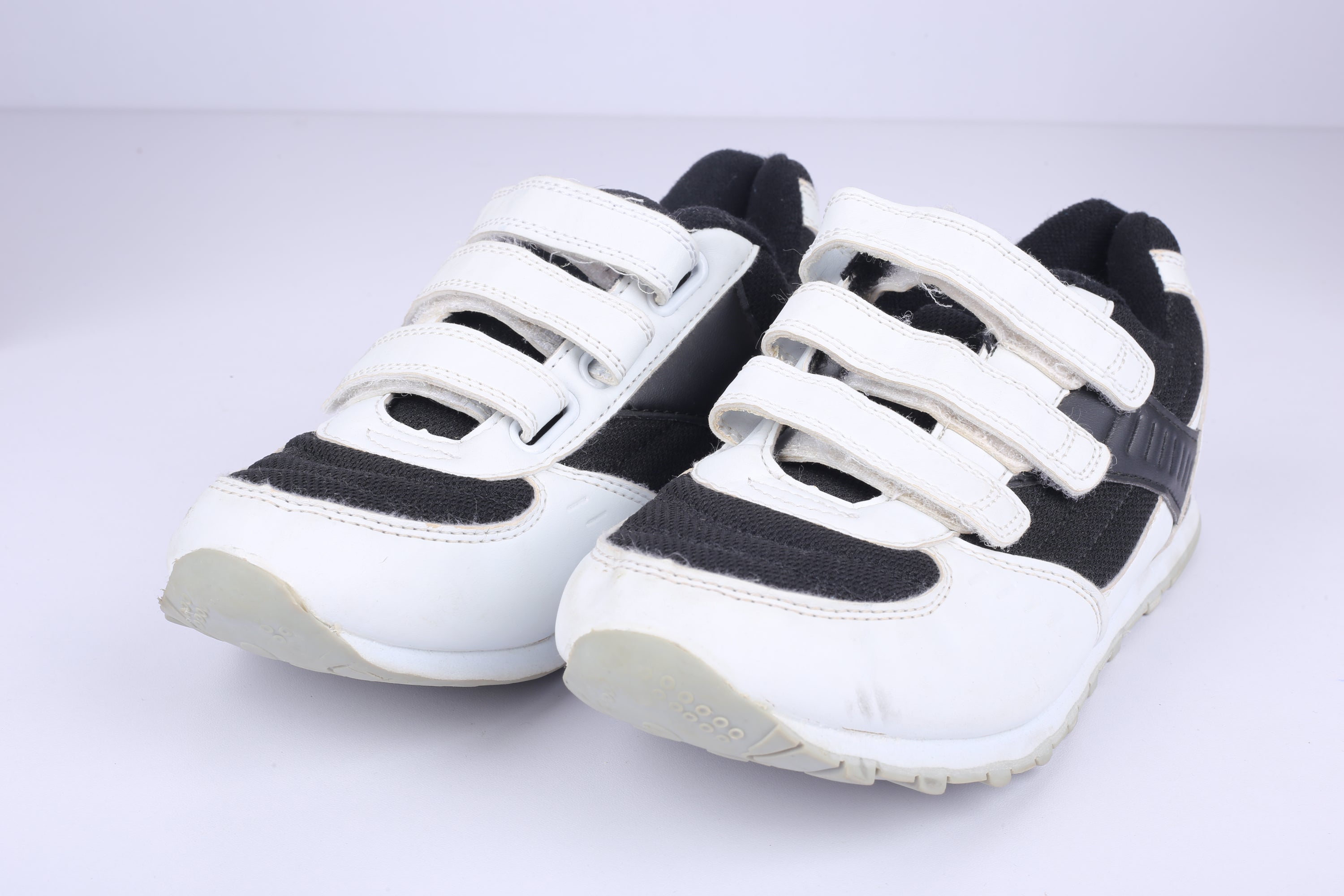 Victory Strap Sneaker - (Condition Excellent)