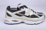 Nike Air Athletic Sneaker - (Condition Excellent)