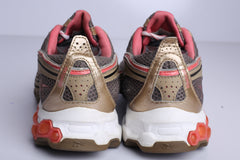 Reebok Athletic Sneaker - (Condition Premium)