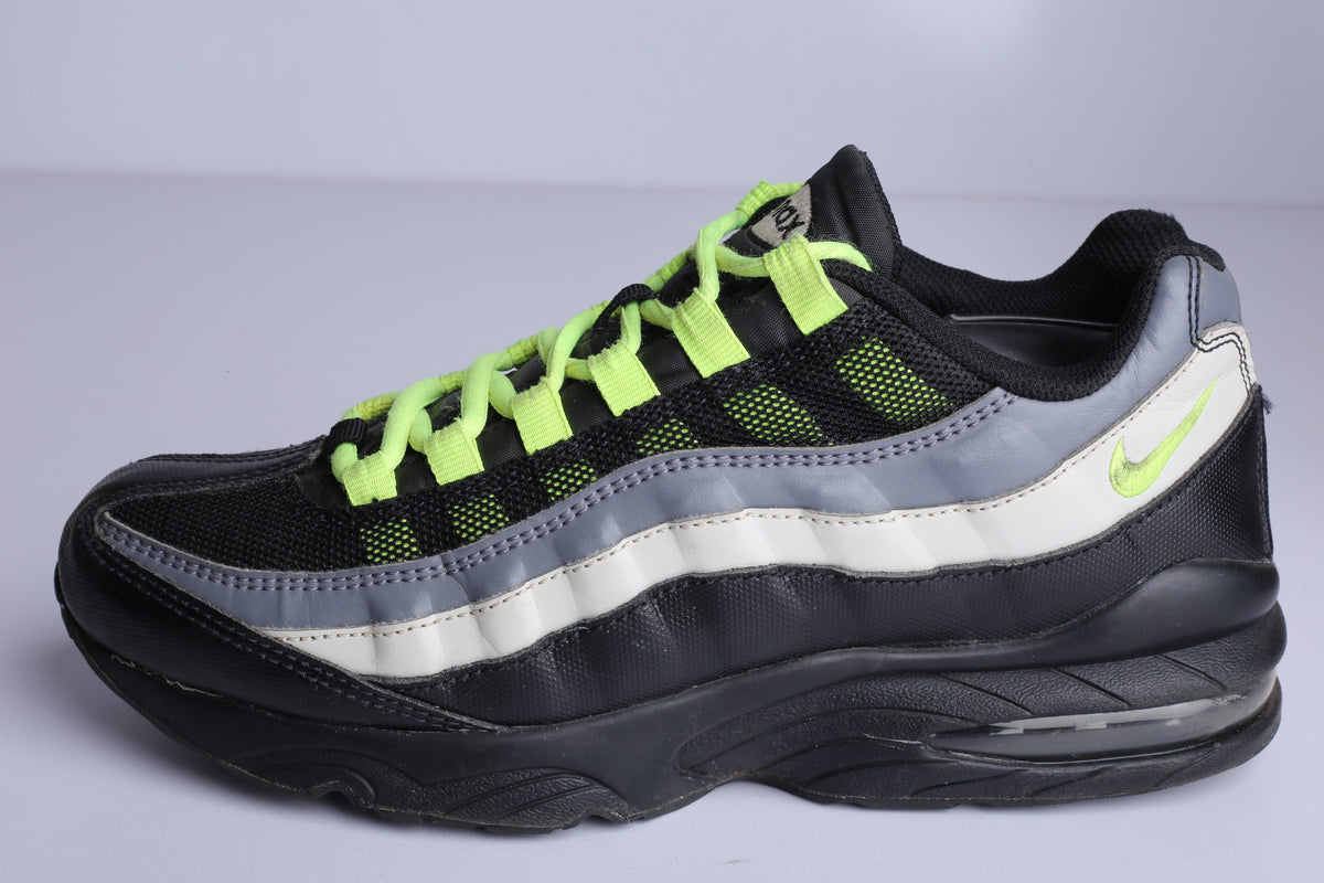 Nike Airmax 95 Sneaker Neon - (Condition Excellent)