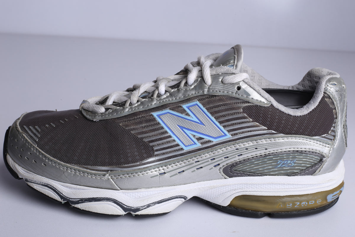 New Balance 725 Sneaker - (Condition Excellent)