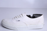 Vans Off the Wall Classic Sneaker Sneaker - (Condition Excellent)