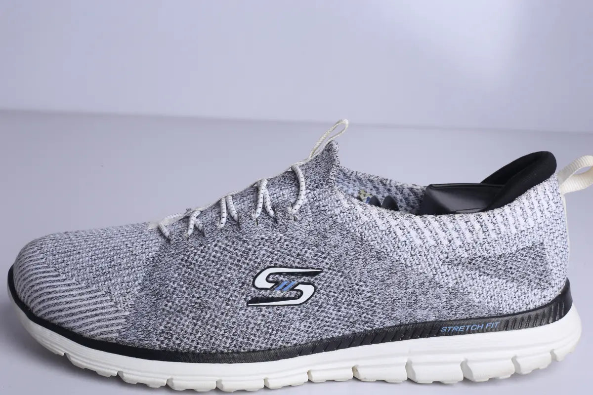 Skechers Streth Fit Running - ( Condition Excellent)