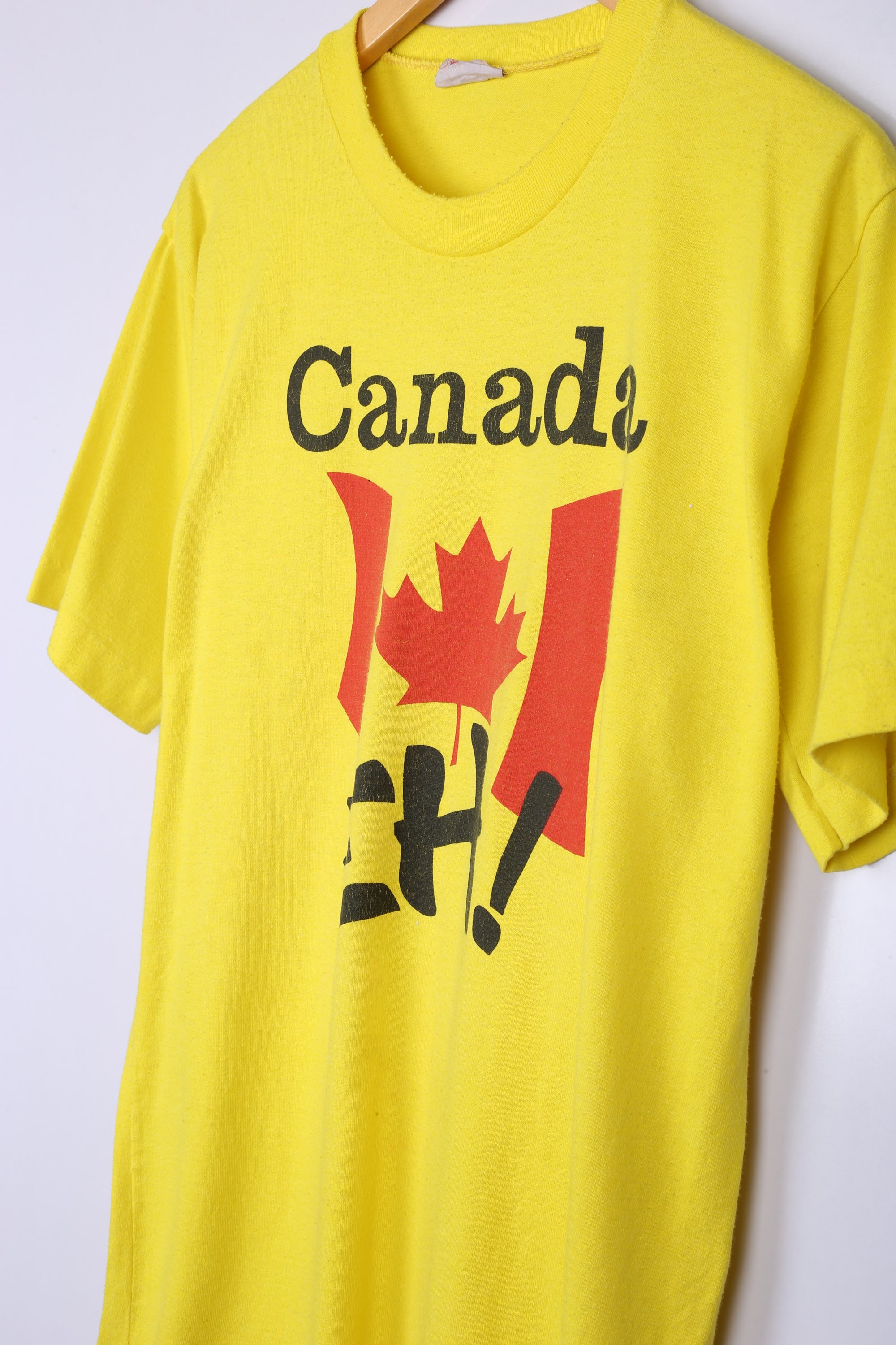 Vintage Canada Graphic Tee Yellow Medium